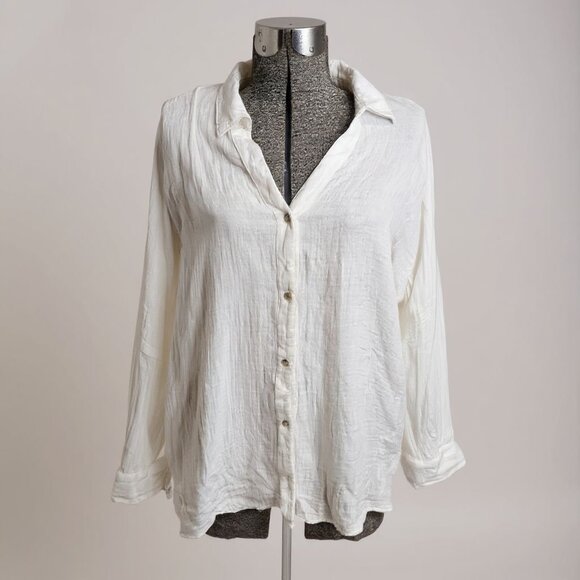 Old Navy Tops - Crinkle Gauze Button-Down Boyfriend Shirt L